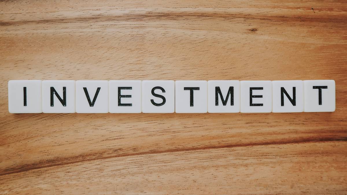 Profit margin comparison chart for short term rental strategy doe passive models